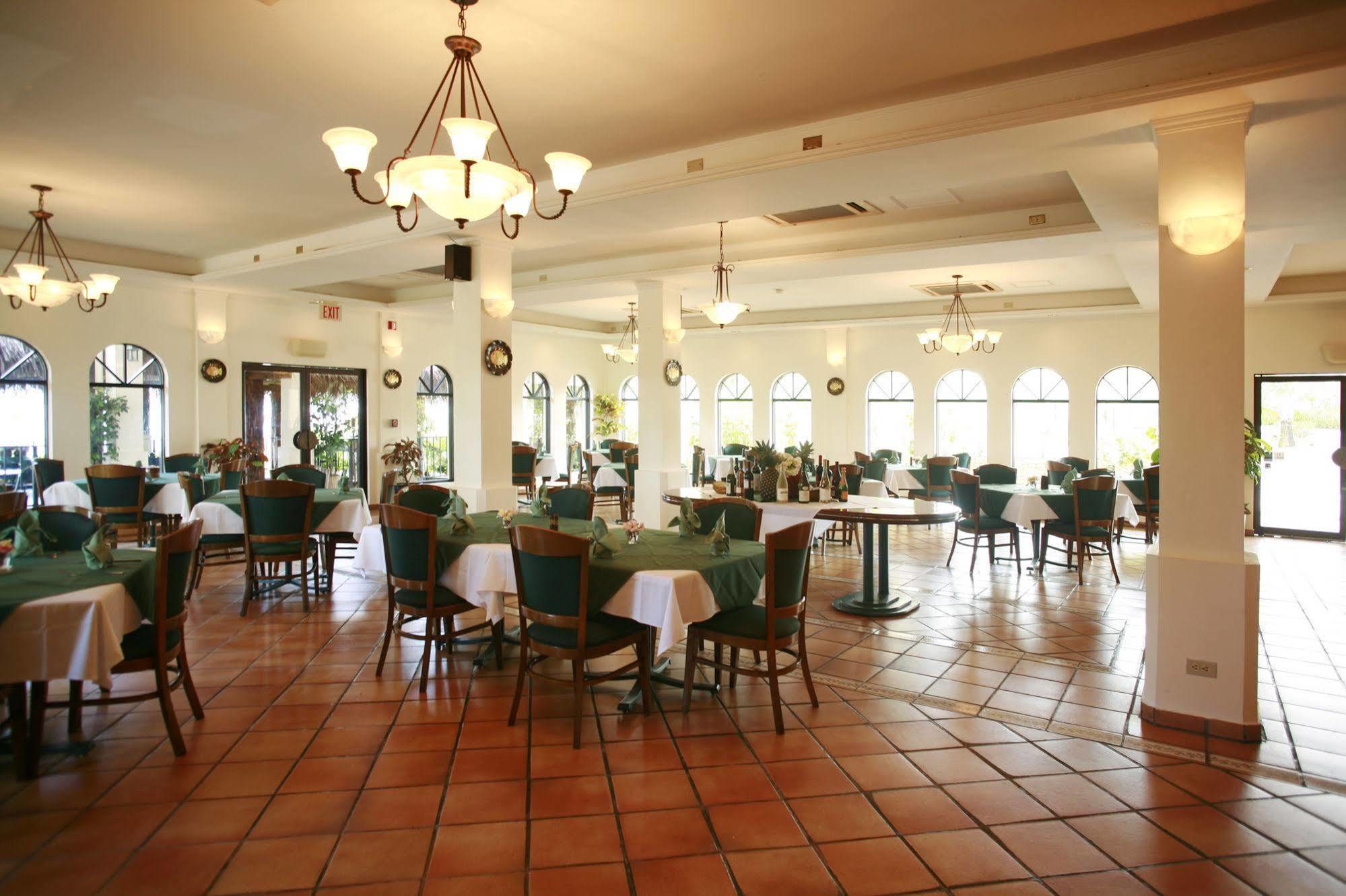 Rota Resort & Country Club Bagian luar foto